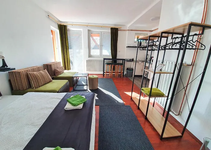 Napsugar Panzio Szálloda 2*